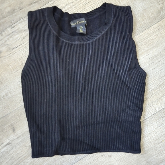 House of Harlow 1960 Tops - House of Harlow 1960 Black Ribbed Cropped Top